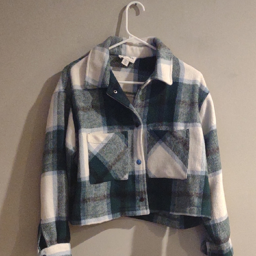 For The Republic Women's Small Green and White Plaid‎ Crop Utility Jacket